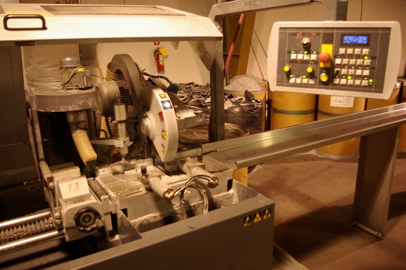 Automatic Feed Saw